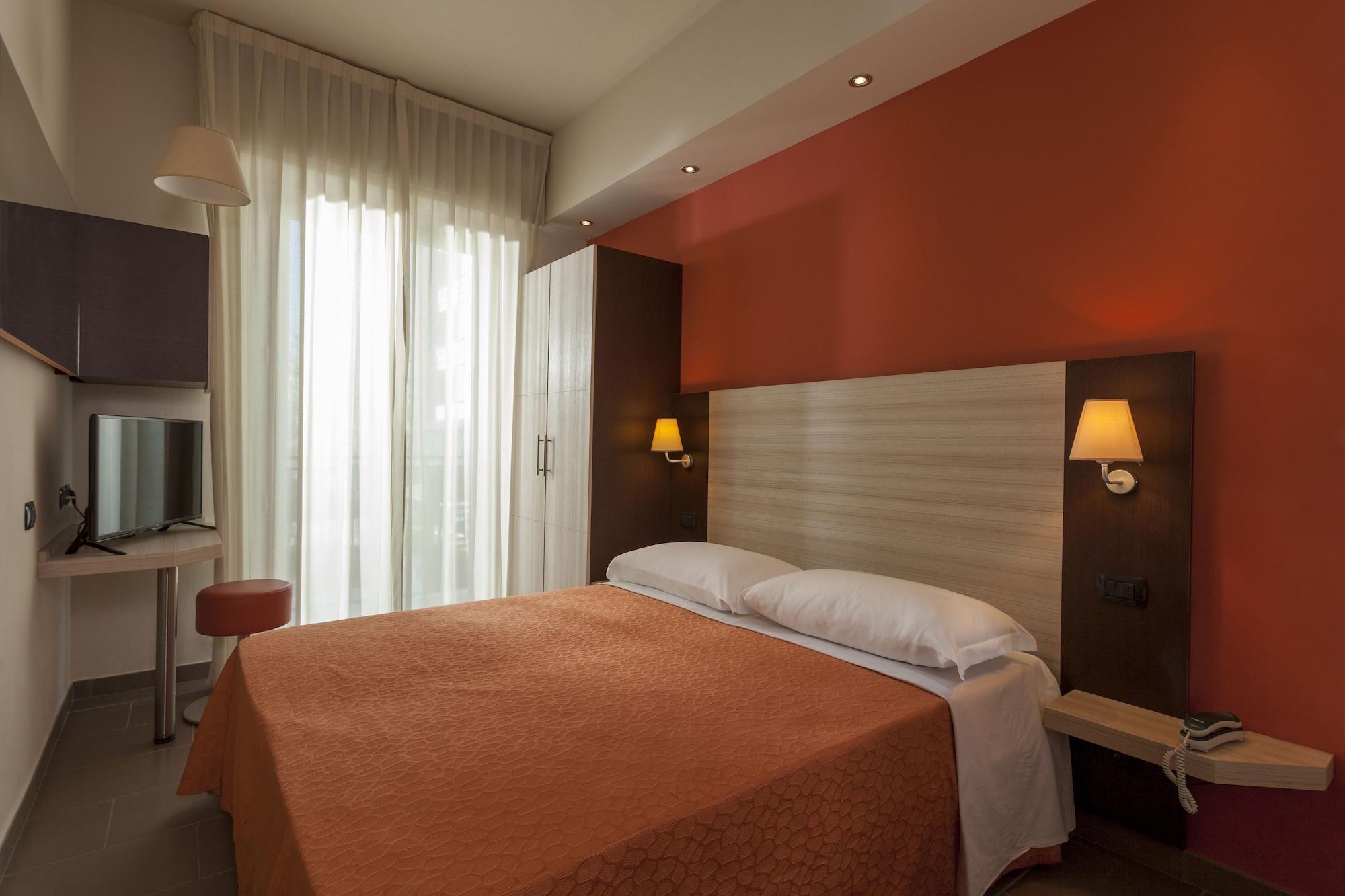 Hotel Aurora Mare Римини Екстериор снимка