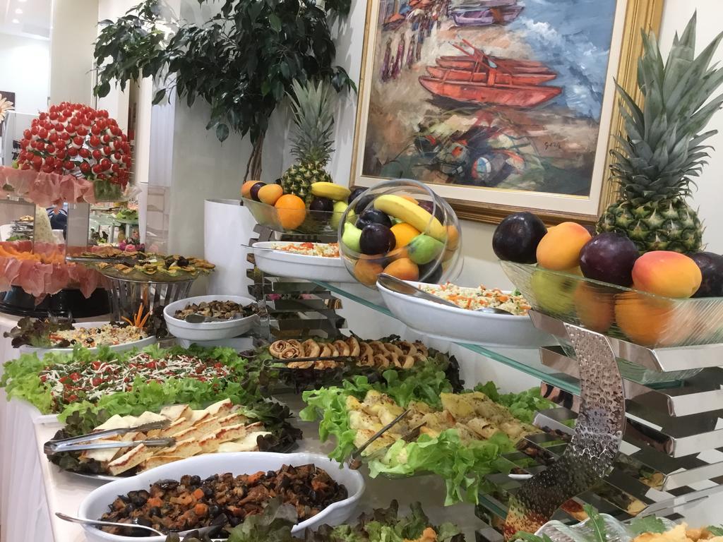 Hotel Aurora Mare Римини Екстериор снимка